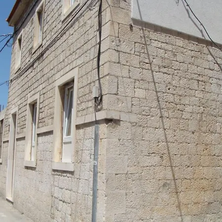 Klaudija S Charming & - Two Bedroom Apartment Trogir